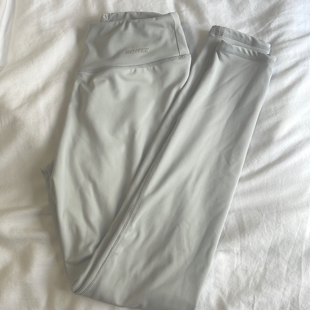 Bo and tee gray leggings with butt scrunch